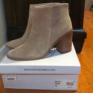 Steve Madden Taupe Suede Booties, New, size 11